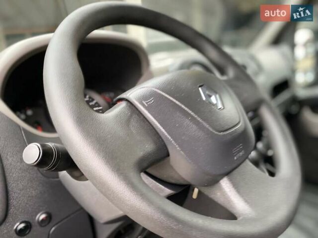 Белый Рено Мастер, объемом двигателя 2.3 л и пробегом 162 тыс. км за 18300 $, фото 39 на Automoto.ua