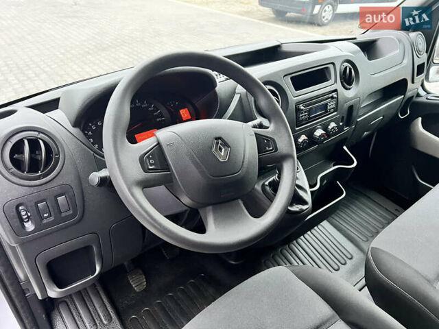 Белый Рено Мастер, объемом двигателя 2.3 л и пробегом 195 тыс. км за 17400 $, фото 24 на Automoto.ua