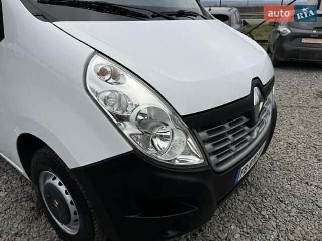 Белый Рено Мастер, объемом двигателя 2.3 л и пробегом 280 тыс. км за 15300 $, фото 18 на Automoto.ua