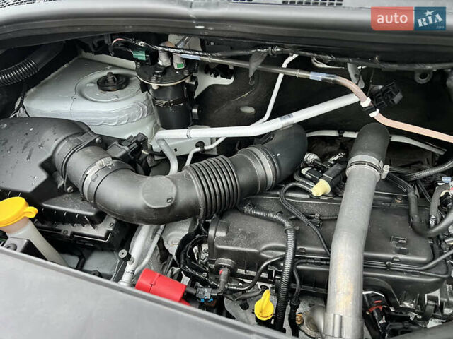 Белый Рено Мастер, объемом двигателя 2.3 л и пробегом 195 тыс. км за 17400 $, фото 36 на Automoto.ua