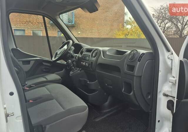 Белый Рено Мастер, объемом двигателя 0 л и пробегом 263 тыс. км за 15500 $, фото 16 на Automoto.ua