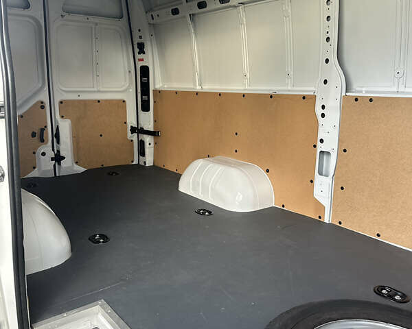 Білий Рено Мастєр, об'ємом двигуна 2.3 л та пробігом 157 тис. км за 19400 $, фото 11 на Automoto.ua