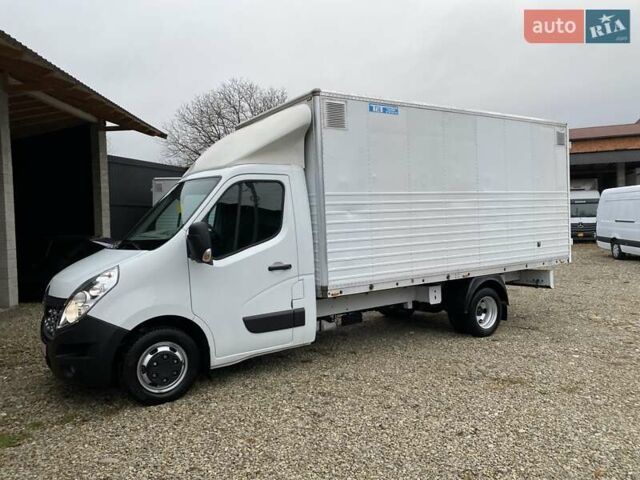 Белый Рено Мастер, объемом двигателя 2.3 л и пробегом 162 тыс. км за 18300 $, фото 4 на Automoto.ua