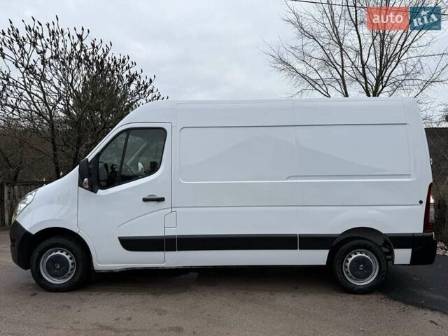Белый Рено Мастер, объемом двигателя 2.3 л и пробегом 237 тыс. км за 16600 $, фото 2 на Automoto.ua