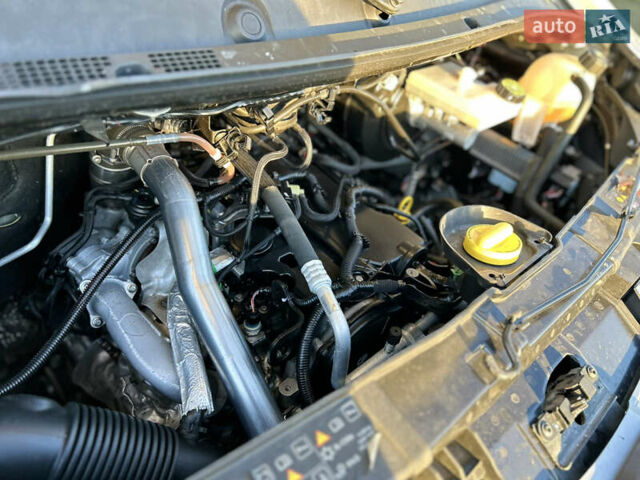 Белый Рено Мастер, объемом двигателя 2.3 л и пробегом 170 тыс. км за 17850 $, фото 46 на Automoto.ua