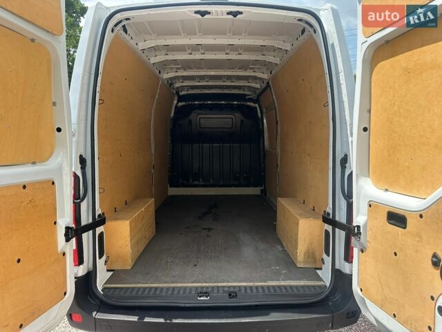 Белый Рено Мастер, объемом двигателя 2.3 л и пробегом 221 тыс. км за 18400 $, фото 25 на Automoto.ua