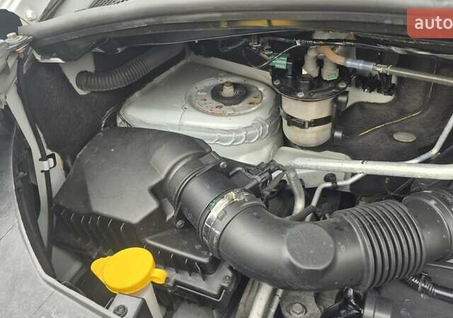 Білий Рено Мастєр, об'ємом двигуна 2.3 л та пробігом 263 тис. км за 16200 $, фото 41 на Automoto.ua