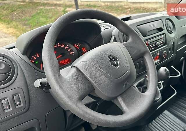 Белый Рено Мастер, объемом двигателя 2.3 л и пробегом 188 тыс. км за 15800 $, фото 7 на Automoto.ua