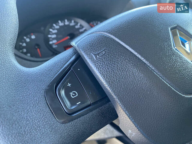 Білий Рено Мастєр, об'ємом двигуна 2.3 л та пробігом 196 тис. км за 16900 $, фото 24 на Automoto.ua