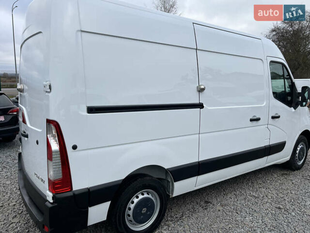 Белый Рено Мастер, объемом двигателя 2.3 л и пробегом 280 тыс. км за 15300 $, фото 8 на Automoto.ua