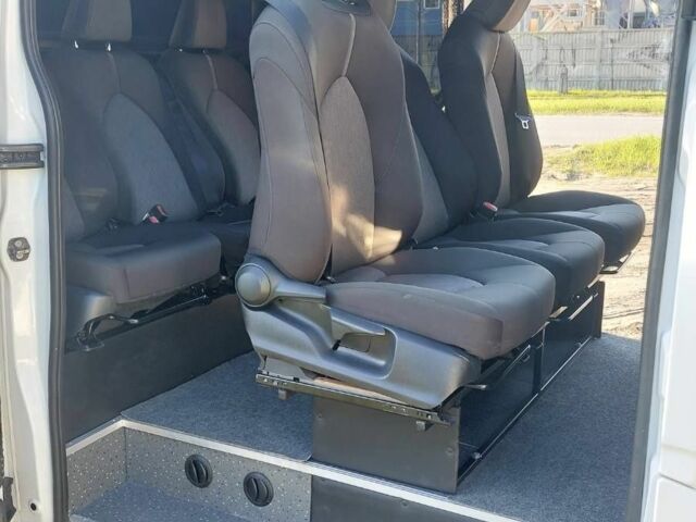 Белый Рено Мастер, объемом двигателя 2.3 л и пробегом 24 тыс. км за 19500 $, фото 3 на Automoto.ua