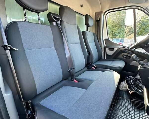 Білий Рено Мастєр, об'ємом двигуна 2.3 л та пробігом 260 тис. км за 19200 $, фото 35 на Automoto.ua