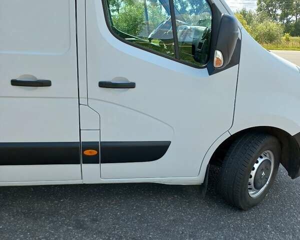 Белый Рено Мастер, объемом двигателя 2.3 л и пробегом 233 тыс. км за 16800 $, фото 8 на Automoto.ua