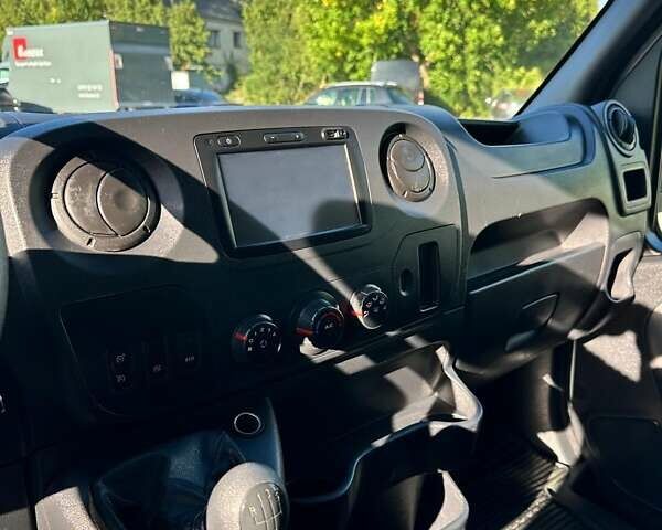 Білий Рено Мастєр, об'ємом двигуна 2.3 л та пробігом 260 тис. км за 19200 $, фото 29 на Automoto.ua