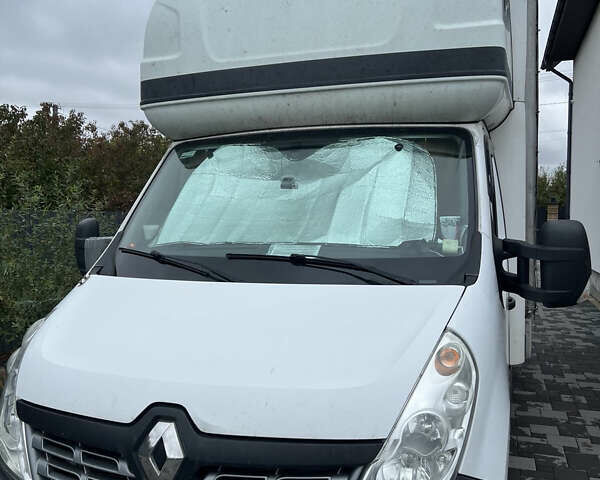 Белый Рено Мастер, объемом двигателя 2.3 л и пробегом 458 тыс. км за 15500 $, фото 2 на Automoto.ua