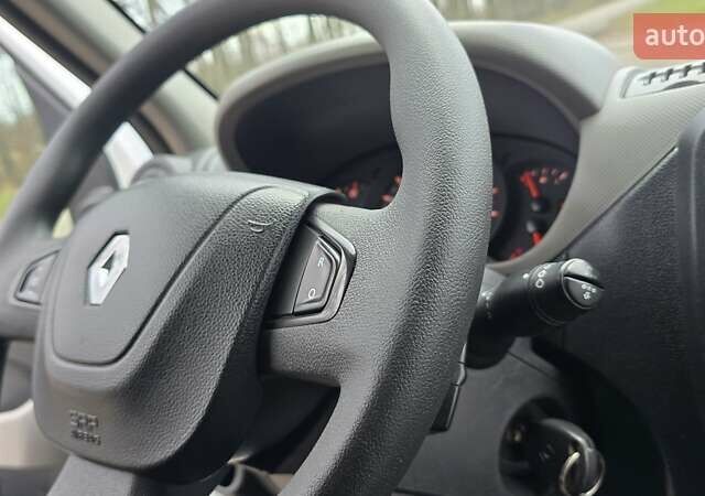 Білий Рено Мастєр, об'ємом двигуна 2.3 л та пробігом 178 тис. км за 16500 $, фото 13 на Automoto.ua