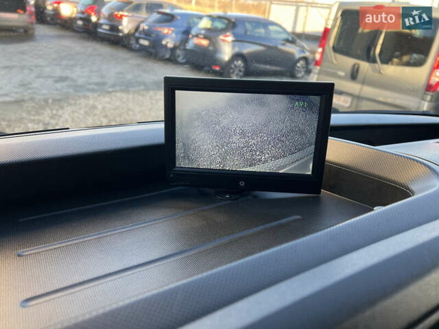 Білий Рено Мастєр, об'ємом двигуна 2.3 л та пробігом 280 тис. км за 18250 $, фото 6 на Automoto.ua