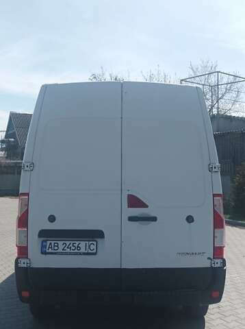 Белый Рено Мастер, объемом двигателя 2.3 л и пробегом 424 тыс. км за 16000 $, фото 5 на Automoto.ua