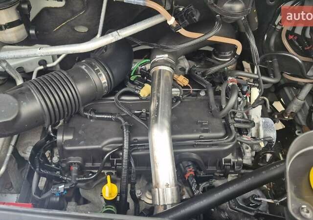 Білий Рено Мастєр, об'ємом двигуна 2.3 л та пробігом 263 тис. км за 16200 $, фото 39 на Automoto.ua