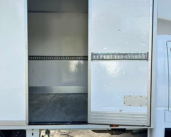 Білий Рено Мастєр, об'ємом двигуна 2.3 л та пробігом 260 тис. км за 19200 $, фото 22 на Automoto.ua