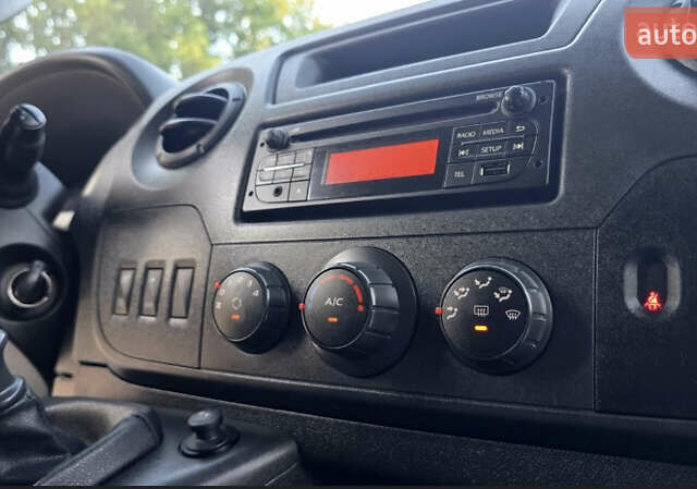 Білий Рено Мастєр, об'ємом двигуна 2.3 л та пробігом 187 тис. км за 17800 $, фото 22 на Automoto.ua