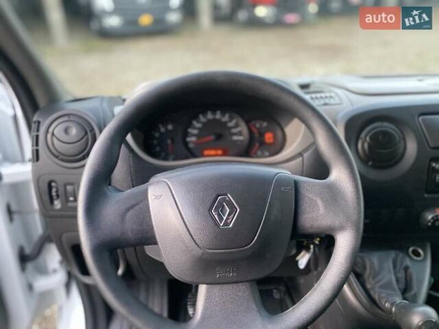 Белый Рено Мастер, объемом двигателя 2.3 л и пробегом 198 тыс. км за 18800 $, фото 44 на Automoto.ua