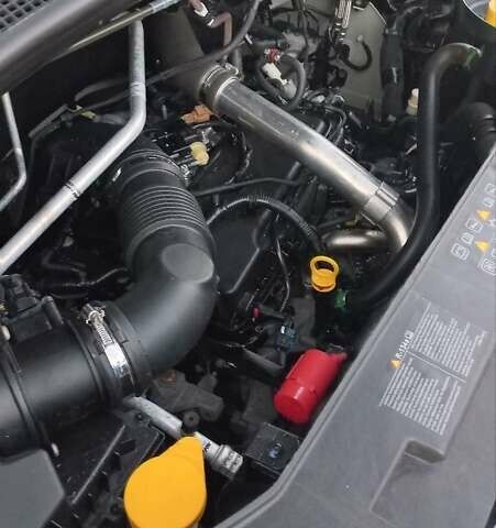 Белый Рено Мастер, объемом двигателя 2.3 л и пробегом 233 тыс. км за 16800 $, фото 21 на Automoto.ua