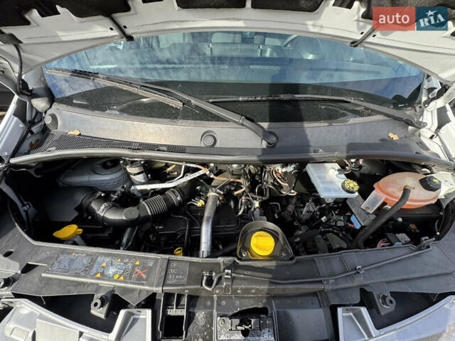 Білий Рено Мастєр, об'ємом двигуна 2.3 л та пробігом 240 тис. км за 18900 $, фото 18 на Automoto.ua