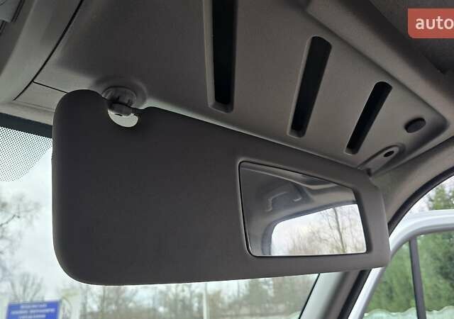 Білий Рено Мастєр, об'ємом двигуна 2.3 л та пробігом 178 тис. км за 16500 $, фото 23 на Automoto.ua