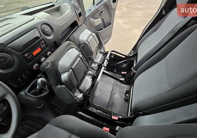 Білий Рено Мастєр, об'ємом двигуна 2.3 л та пробігом 177 тис. км за 16800 $, фото 10 на Automoto.ua