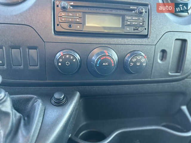 Белый Рено Мастер, объемом двигателя 2.3 л и пробегом 170 тыс. км за 17850 $, фото 41 на Automoto.ua