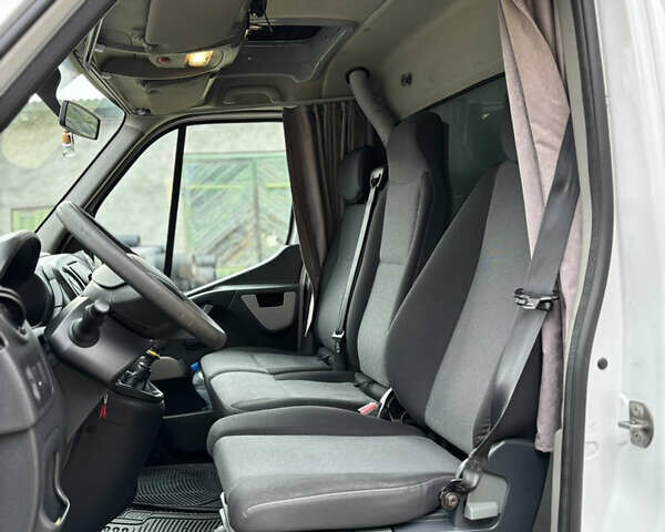 Білий Рено Мастєр, об'ємом двигуна 2.3 л та пробігом 490 тис. км за 14499 $, фото 16 на Automoto.ua