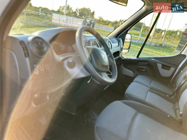 Белый Рено Мастер, объемом двигателя 2.3 л и пробегом 170 тыс. км за 17850 $, фото 36 на Automoto.ua