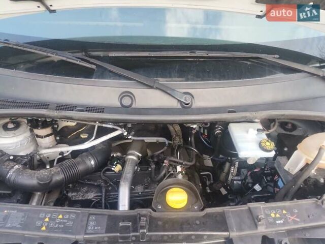 Белый Рено Мастер, объемом двигателя 2.3 л и пробегом 293 тыс. км за 14500 $, фото 28 на Automoto.ua