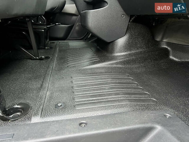 Белый Рено Мастер, объемом двигателя 2.3 л и пробегом 195 тыс. км за 17400 $, фото 17 на Automoto.ua