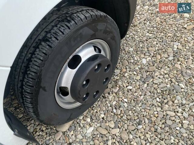 Белый Рено Мастер, объемом двигателя 2.3 л и пробегом 198 тыс. км за 18800 $, фото 29 на Automoto.ua