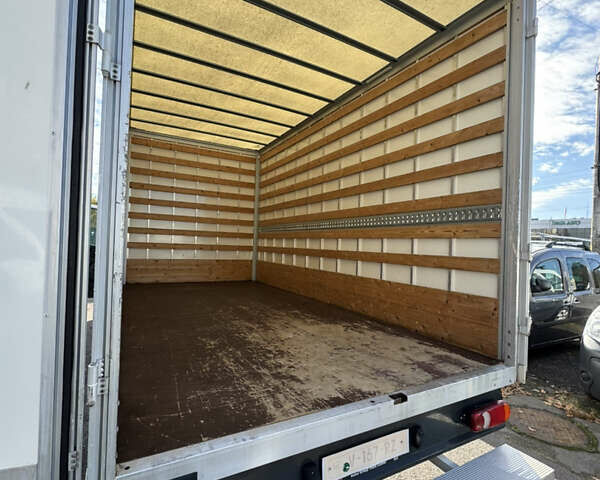 Білий Рено Мастєр, об'ємом двигуна 2.3 л та пробігом 240 тис. км за 18900 $, фото 24 на Automoto.ua