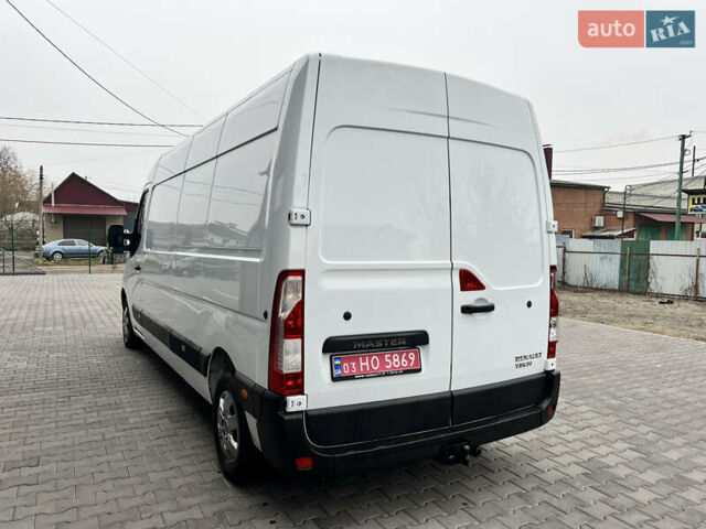 Белый Рено Мастер, объемом двигателя 2.3 л и пробегом 195 тыс. км за 17400 $, фото 3 на Automoto.ua