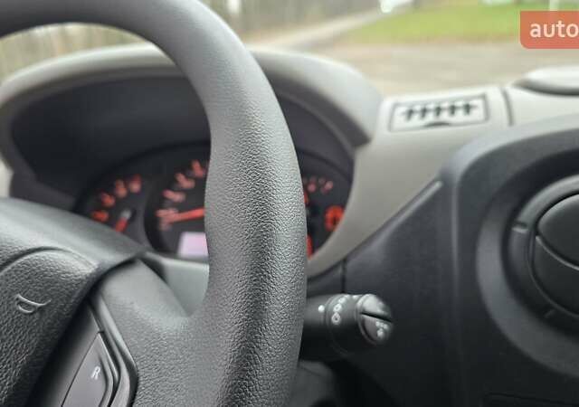 Білий Рено Мастєр, об'ємом двигуна 2.3 л та пробігом 178 тис. км за 16500 $, фото 14 на Automoto.ua