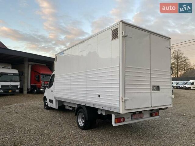 Белый Рено Мастер, объемом двигателя 2.3 л и пробегом 198 тыс. км за 18800 $, фото 11 на Automoto.ua