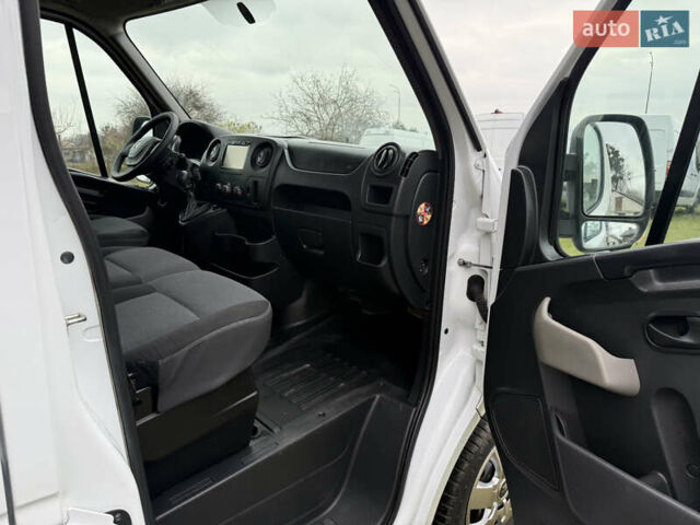 Білий Рено Мастєр, об'ємом двигуна 2.3 л та пробігом 200 тис. км за 19500 $, фото 9 на Automoto.ua