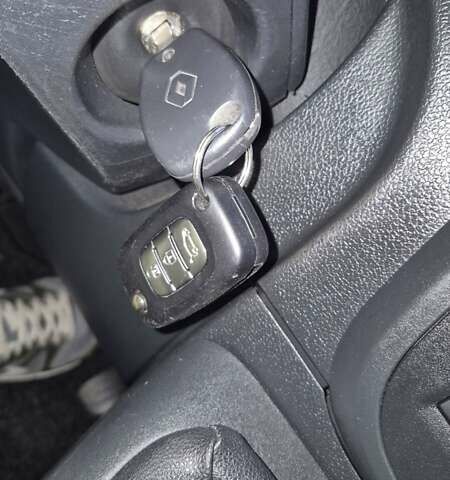 Білий Рено Мастєр, об'ємом двигуна 0 л та пробігом 263 тис. км за 15900 $, фото 31 на Automoto.ua