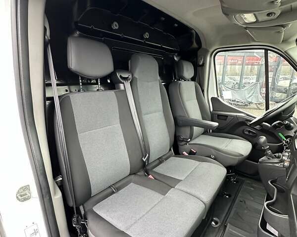 Білий Рено Мастєр, об'ємом двигуна 2.3 л та пробігом 280 тис. км за 15500 $, фото 15 на Automoto.ua