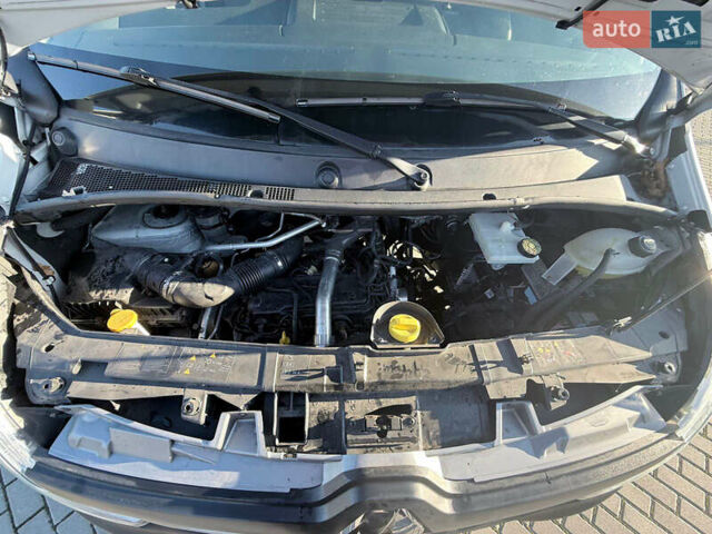Рено Мастєр 2018 у Бучаче на Automoto.ua Білий Рено Мастєр, об'ємом двигуна 2.3 л та пробігом 252 тис. км за 16700 $, фото 48 на Automoto.ua