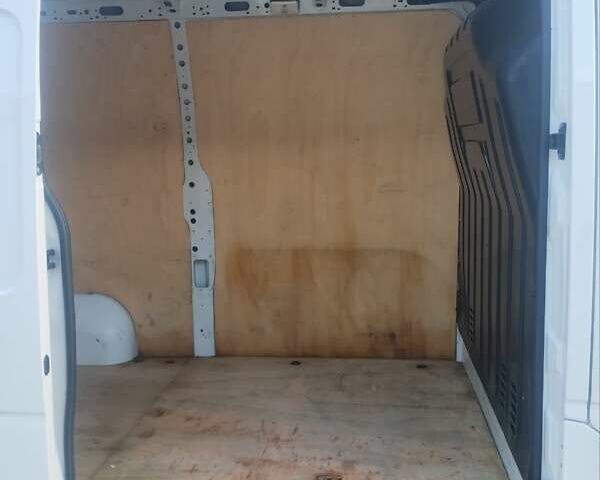 Белый Рено Мастер, объемом двигателя 2.3 л и пробегом 293 тыс. км за 14500 $, фото 19 на Automoto.ua