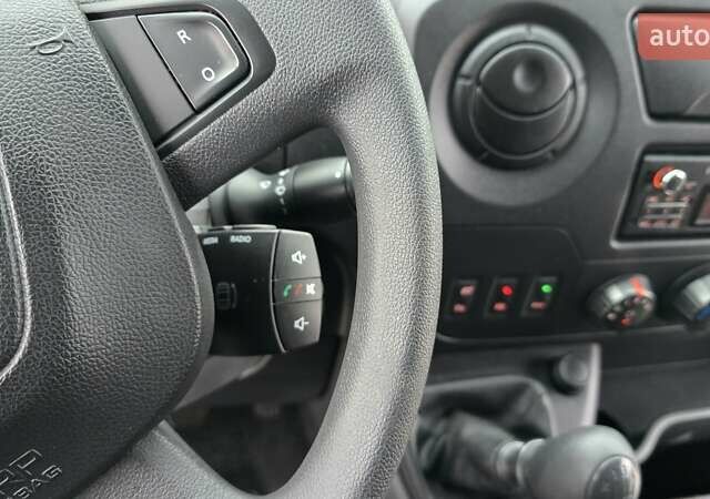 Білий Рено Мастєр, об'ємом двигуна 2.3 л та пробігом 176 тис. км за 17700 $, фото 10 на Automoto.ua