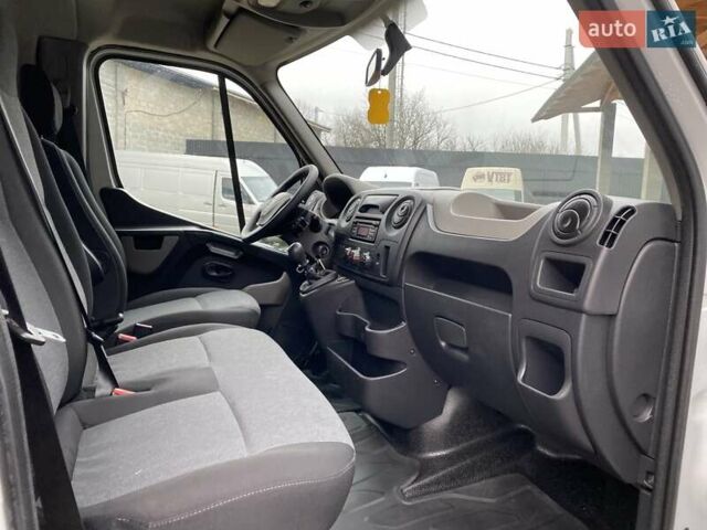 Белый Рено Мастер, объемом двигателя 2.3 л и пробегом 162 тыс. км за 18300 $, фото 34 на Automoto.ua