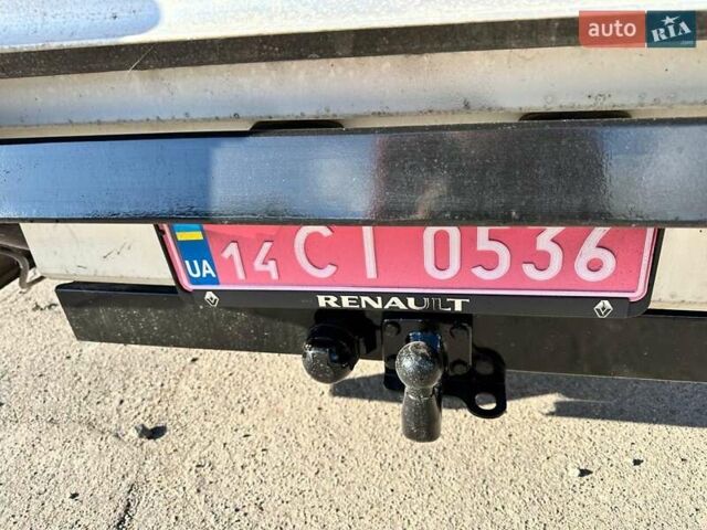 Білий Рено Мастєр, об'ємом двигуна 2.3 л та пробігом 260 тис. км за 19200 $, фото 16 на Automoto.ua