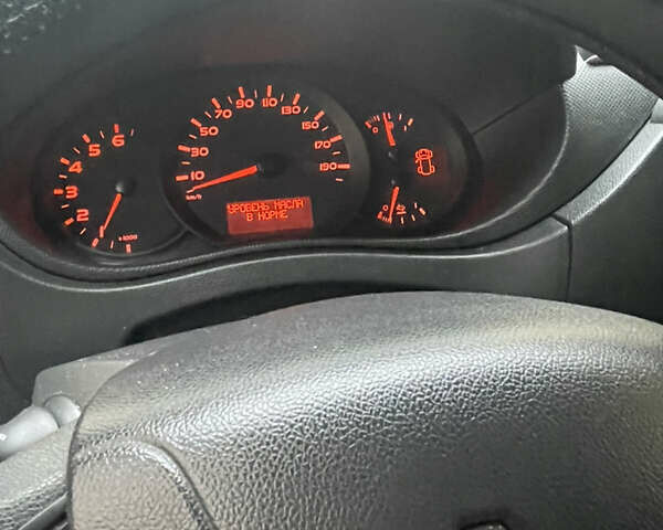 Білий Рено Мастєр, об'ємом двигуна 2.3 л та пробігом 404 тис. км за 18500 $, фото 9 на Automoto.ua