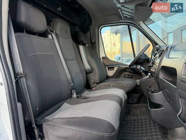 Білий Рено Мастєр, об'ємом двигуна 2.3 л та пробігом 250 тис. км за 14990 $, фото 9 на Automoto.ua